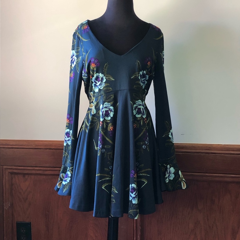 Free People Teal Floral V-Neck Keyhole Tie Date Night Mini Dress - Small